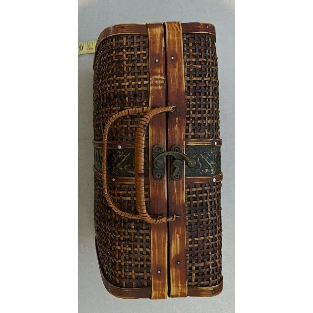 Wooden Vintage Unique Handbag With Metal Latch Purse - Picture 3 of 12